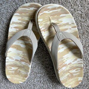 OluKai Nu'a Pi'o Tapa Wai Sandals